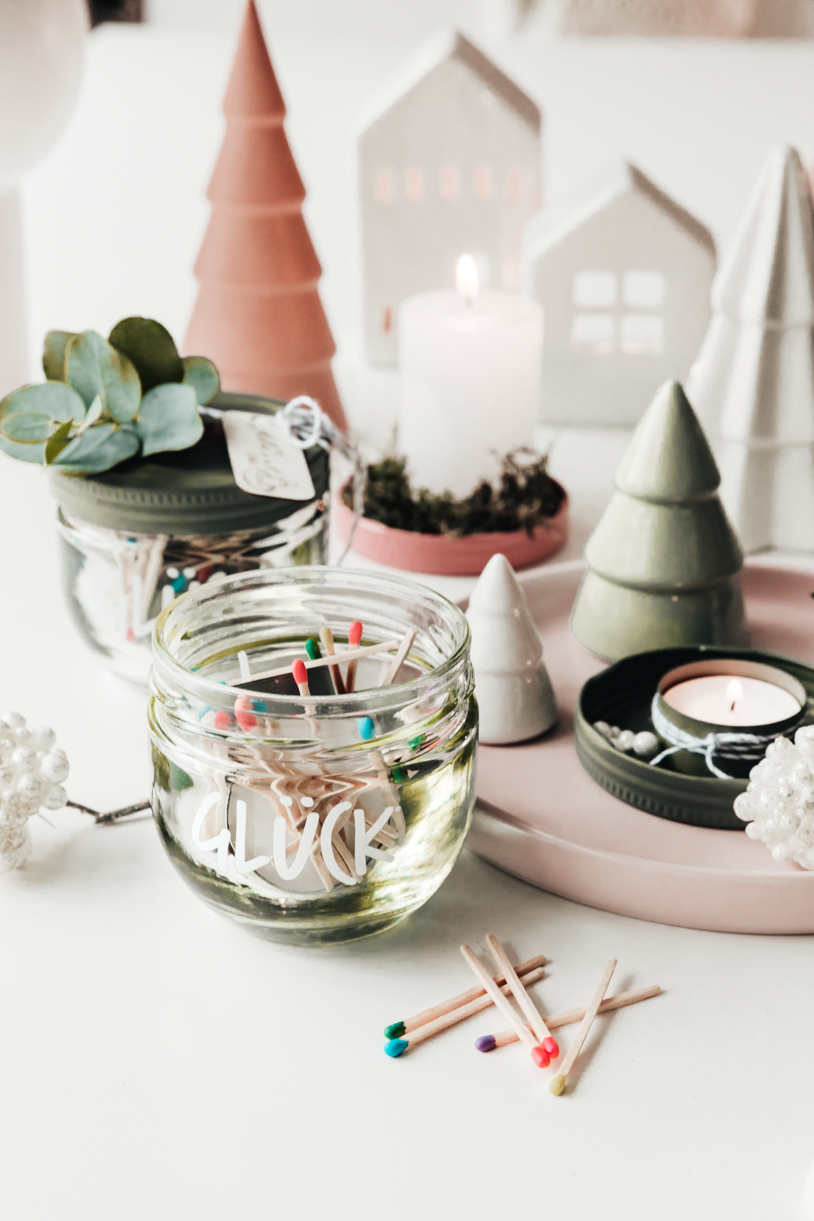 Upcycling Weihnachtsgeschenk: Kerzen im Glas mit Glück Marmelade. DIY von titatoni.de