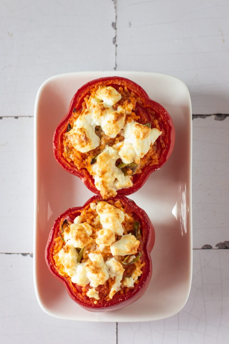 Gefüllte Paprika mit Feta-Tomatenreis {vegetarisch} • Titatoni